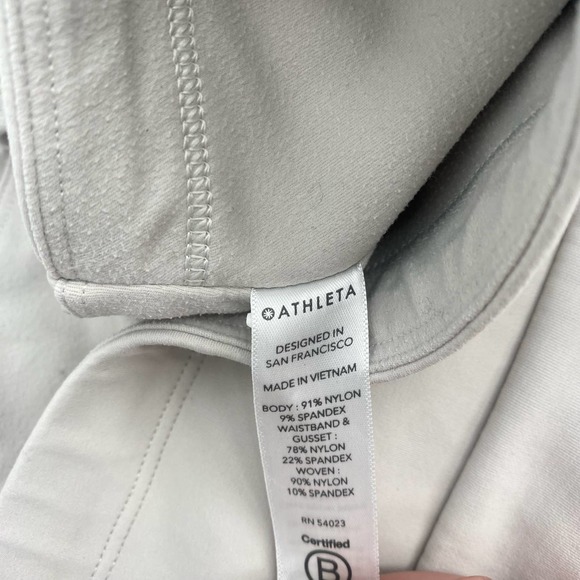 Athleta Peak Hybrid Fleece Tight Size Extra Large in White - Picture 6 of 8